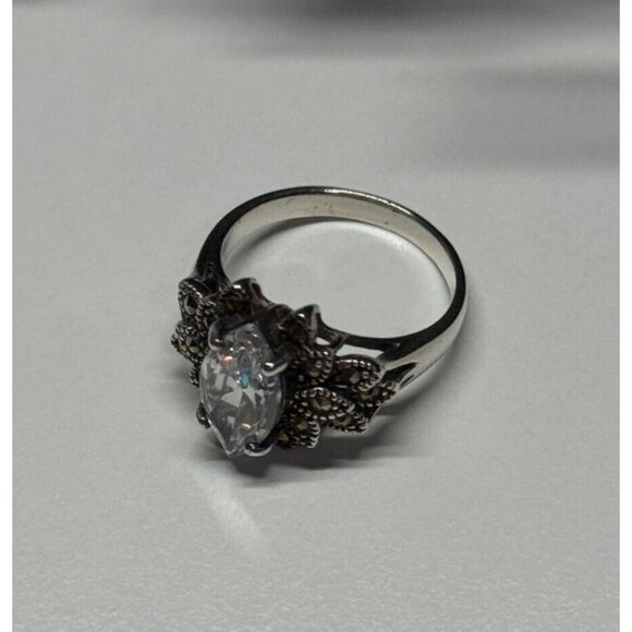 925 STERLING SILVER CZ & MARCASITE RING SIZE 5 - Picture 3 of 10
